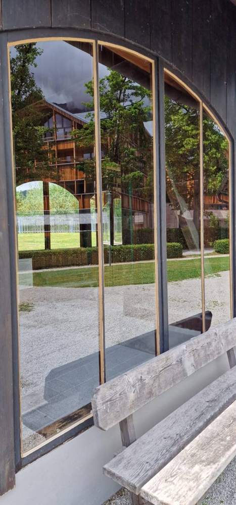 Glasfront streifenfrei gereinigt