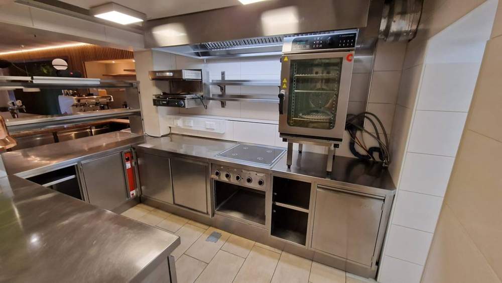 Gastroküche nach der Bauendreinigung